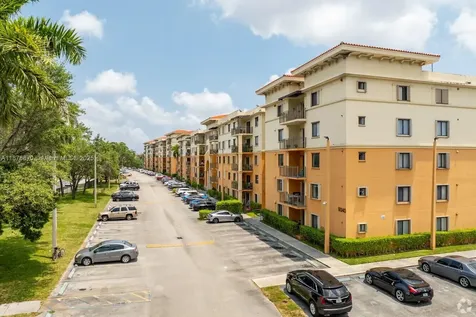 9340 Fontainebleau Boulevard Miami FL 33172