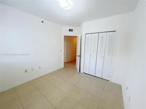 9340 Fontainebleau Boulevard Miami FL 33172