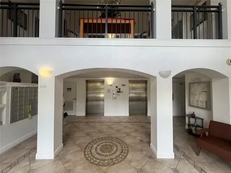 9340 Fontainebleau Boulevard Miami FL 33172