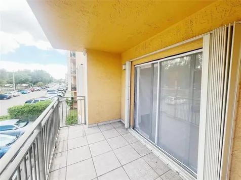 9340 Fontainebleau Boulevard Miami FL 33172