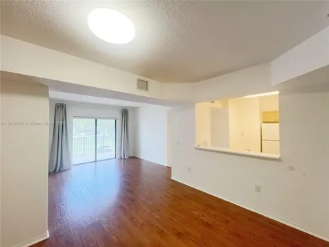 9340 Fontainebleau Boulevard Miami FL 33172
