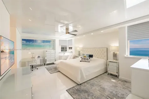 Hallandale Beach FL 33009