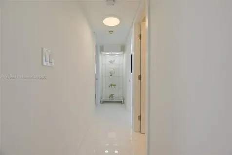 Hallandale Beach FL 33009