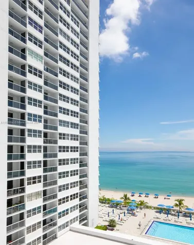 Hallandale Beach FL 33009