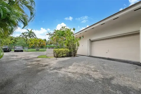 8290 La Rampa Street Coral Gables FL 33143