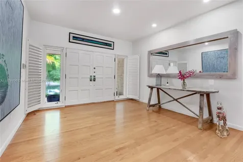 8290 La Rampa Street Coral Gables FL 33143