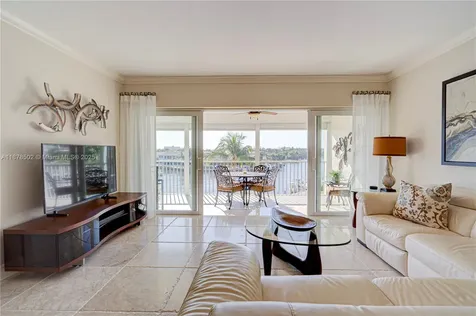 410 N Federal Highway Deerfield Beach FL 33441