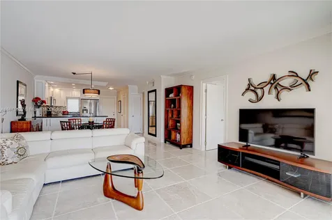 410 N Federal Highway Deerfield Beach FL 33441