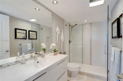 410 N Federal Highway Deerfield Beach FL 33441