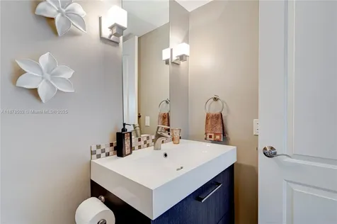 410 N Federal Highway Deerfield Beach FL 33441