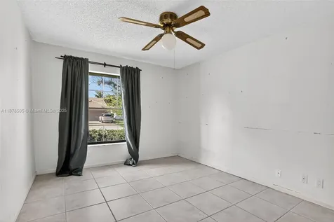 8419 NW 55th Court Coral Springs FL 33067