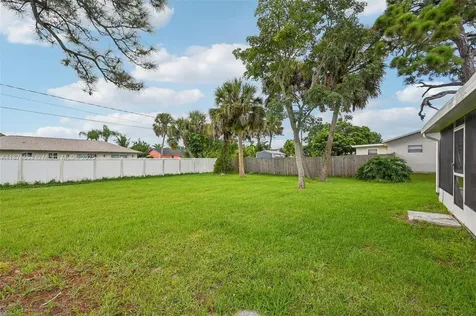 412 NW Cornell Avenue Port St. Lucie FL 34983