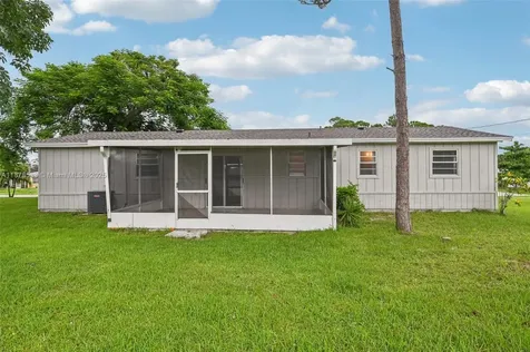 412 NW Cornell Avenue Port St. Lucie FL 34983