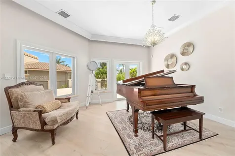 2770 NE 23rd Street Pompano Beach FL 33062