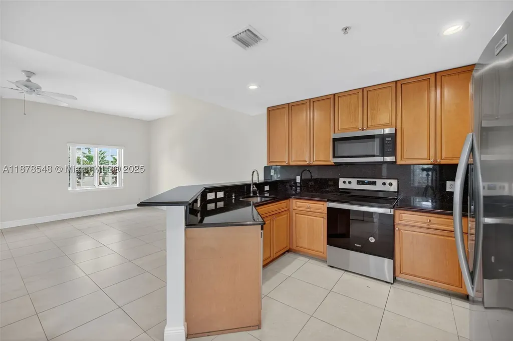 27 SW 6th Court Pompano Beach FL 33060