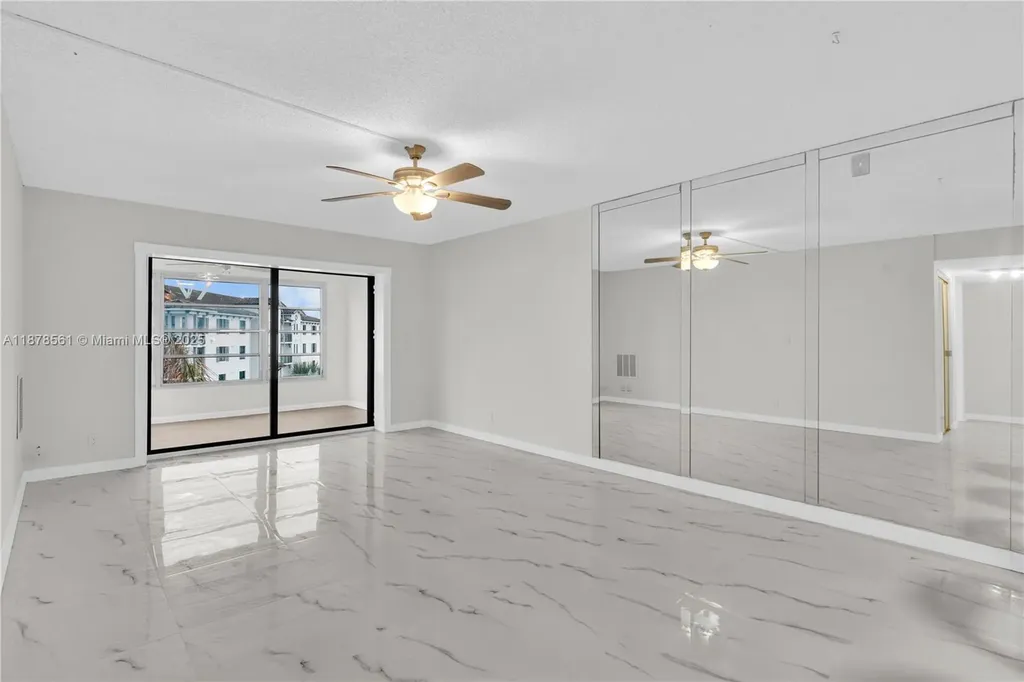 9355 SW 8th Street Boca Raton FL 33428