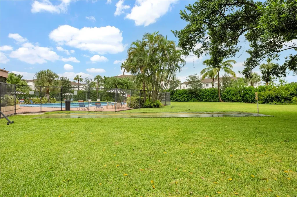 9355 SW 8th Street Boca Raton FL 33428