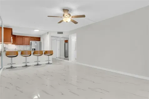 9355 SW 8th Street Boca Raton FL 33428