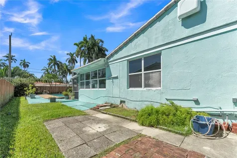 1146 Polk Street Hollywood FL 33019