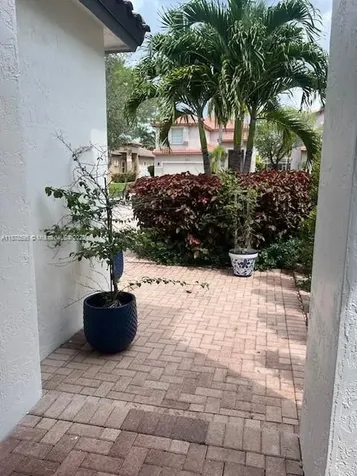 1298 NW 192nd Terrace Pembroke Pines FL 33029