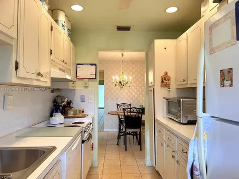 285 N High Point Boulevard Boynton Beach FL 33435