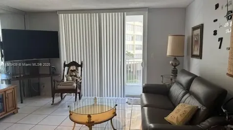 Hallandale Beach FL 33009