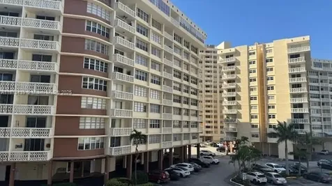 Hallandale Beach FL 33009