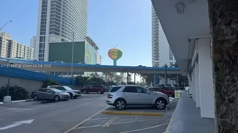 Hallandale Beach FL 33009