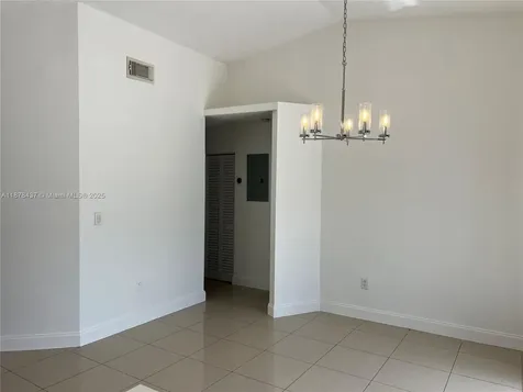 10424 SW 210th Terrace Cutler Bay FL 33189