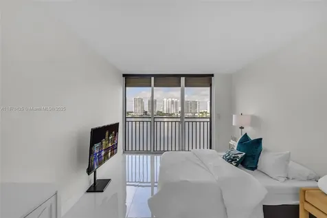 17720 N Bay Road Sunny Isles Beach FL 33160