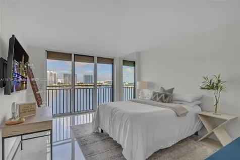 17720 N Bay Road Sunny Isles Beach FL 33160
