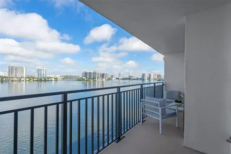 17720 N Bay Road Sunny Isles Beach FL 33160