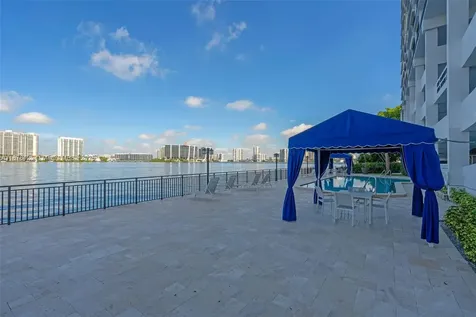 17720 N Bay Road Sunny Isles Beach FL 33160