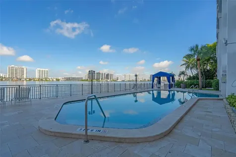 17720 N Bay Road Sunny Isles Beach FL 33160