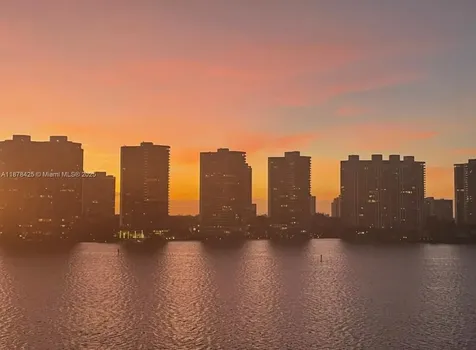 17720 N Bay Road Sunny Isles Beach FL 33160