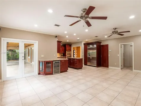 8311 NW 166th Terrace Miami Lakes FL 33016
