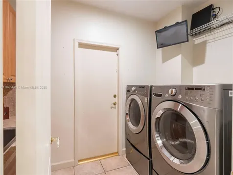 8311 NW 166th Terrace Miami Lakes FL 33016