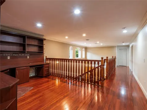 8311 NW 166th Terrace Miami Lakes FL 33016