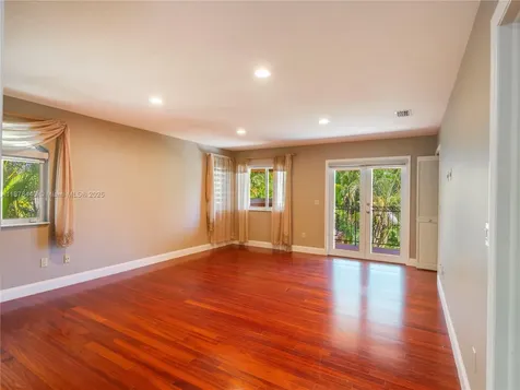 8311 NW 166th Terrace Miami Lakes FL 33016
