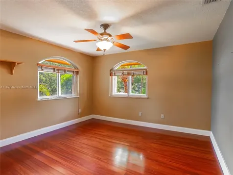 8311 NW 166th Terrace Miami Lakes FL 33016