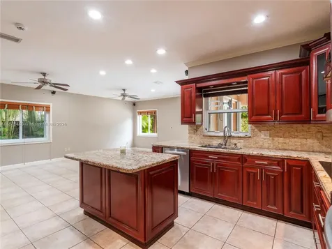 8311 NW 166th Terrace Miami Lakes FL 33016