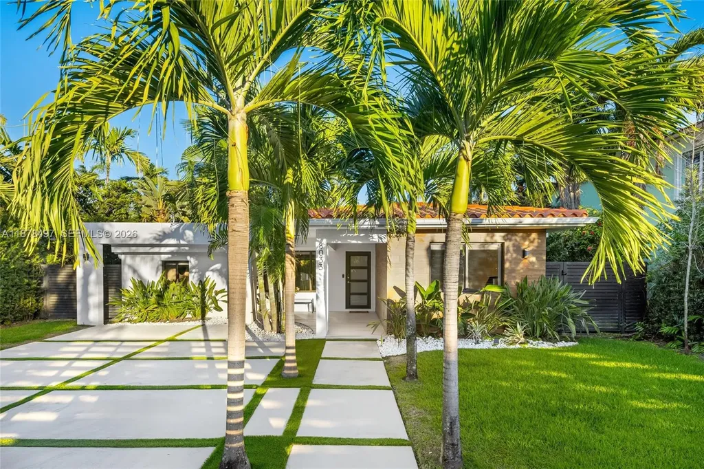 8033 Noremac Avenue Miami Beach FL 33141