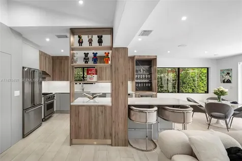 8033 Noremac Avenue Miami Beach FL 33141