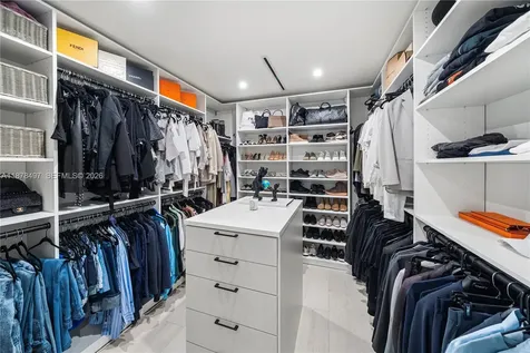 8033 Noremac Avenue Miami Beach FL 33141