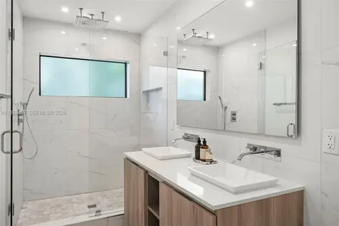 8033 Noremac Avenue Miami Beach FL 33141
