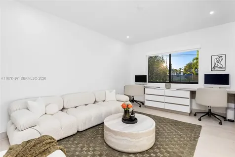 8033 Noremac Avenue Miami Beach FL 33141