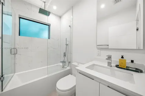 8033 Noremac Avenue Miami Beach FL 33141