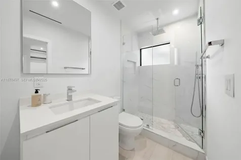 8033 Noremac Avenue Miami Beach FL 33141