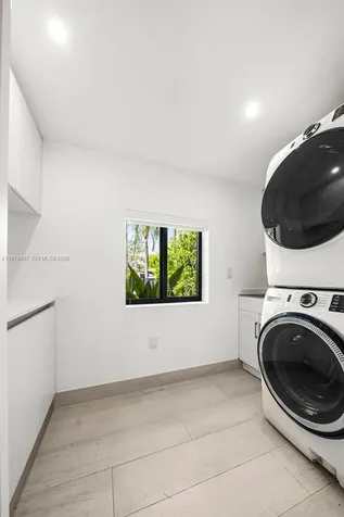 8033 Noremac Avenue Miami Beach FL 33141