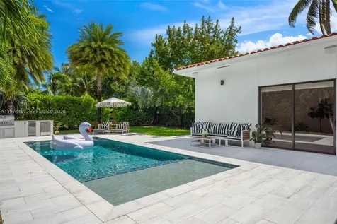 8033 Noremac Avenue Miami Beach FL 33141
